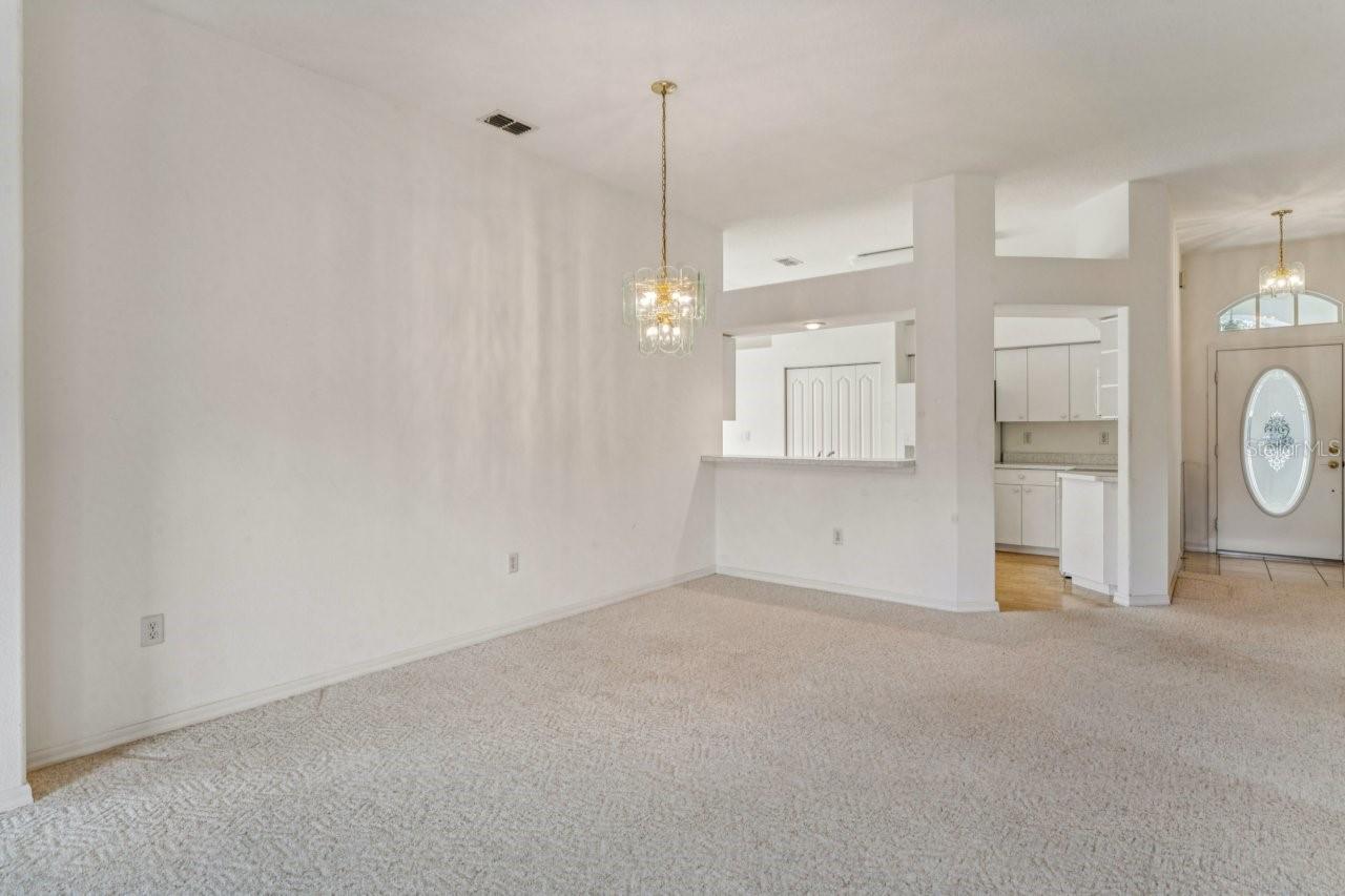 SUMMERTREE - Residential