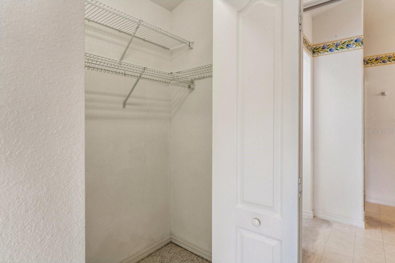 SUMMERTREE - Residential