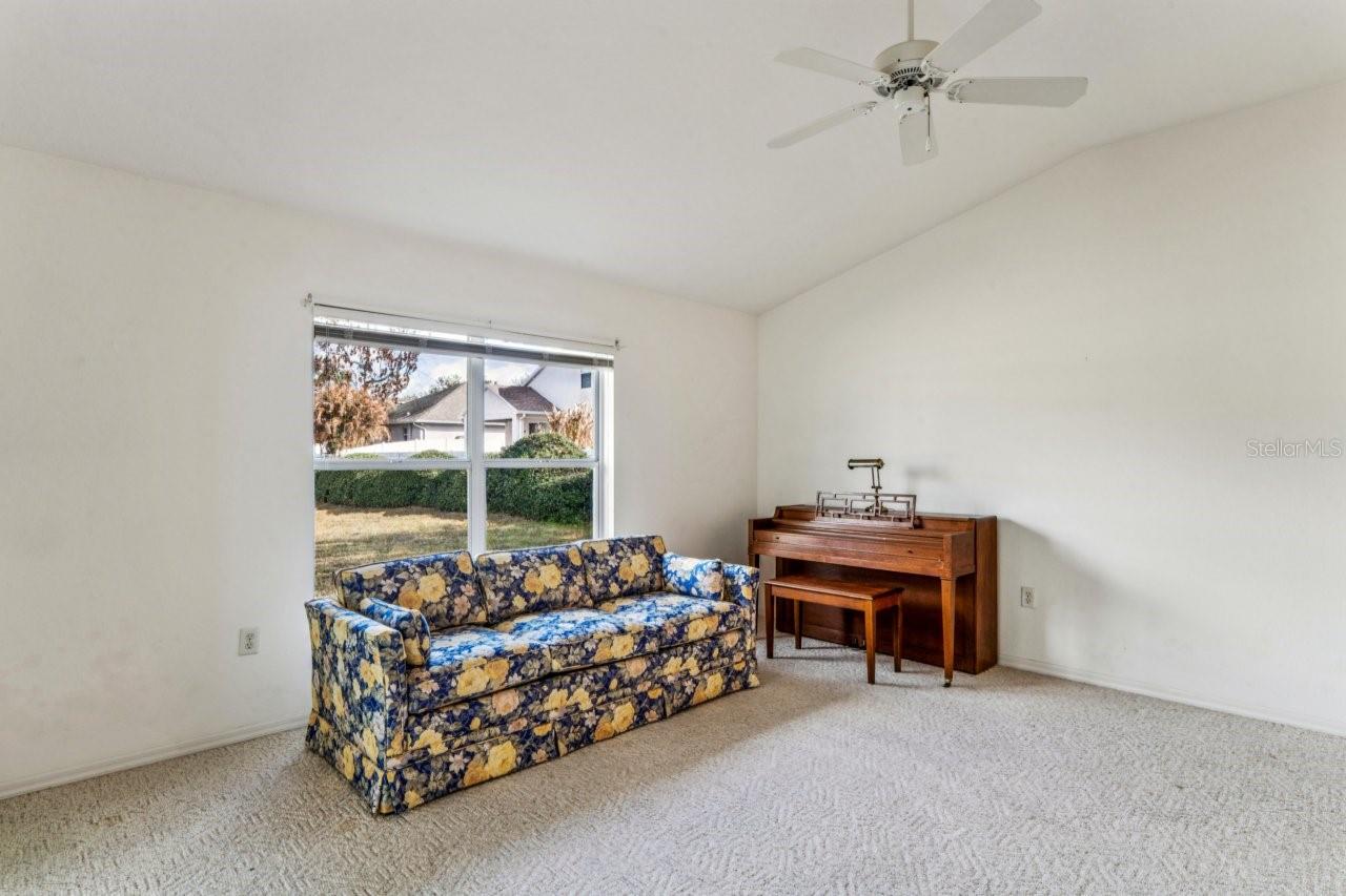 SUMMERTREE - Residential