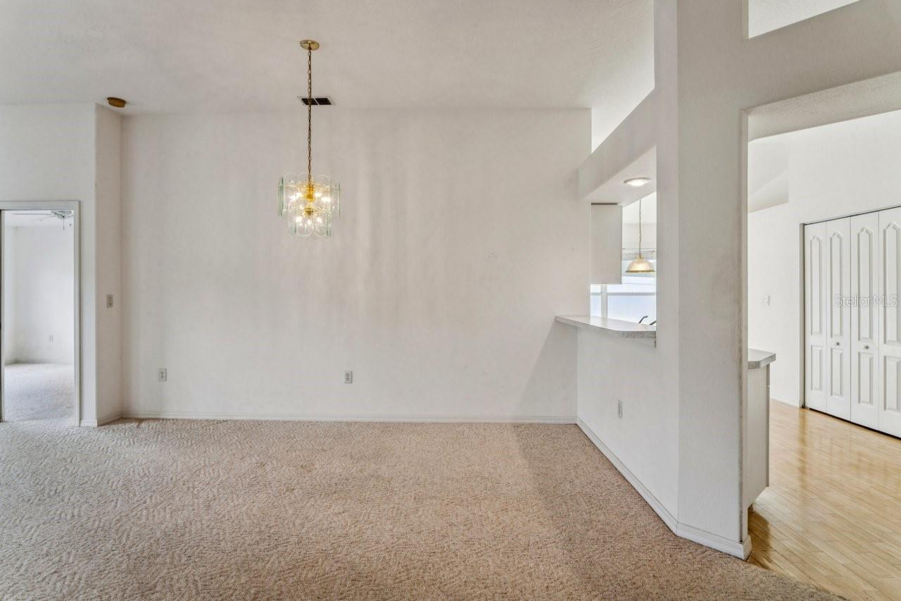 SUMMERTREE - Residential