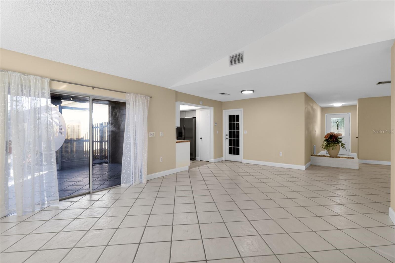 BEACON SQUARE - Residential