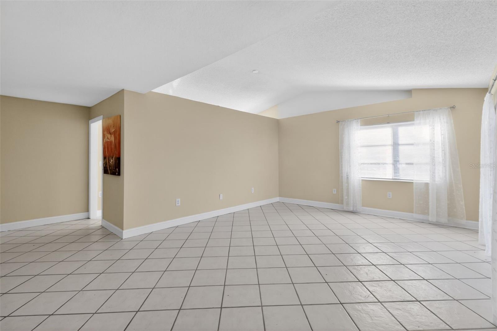 BEACON SQUARE - Residential