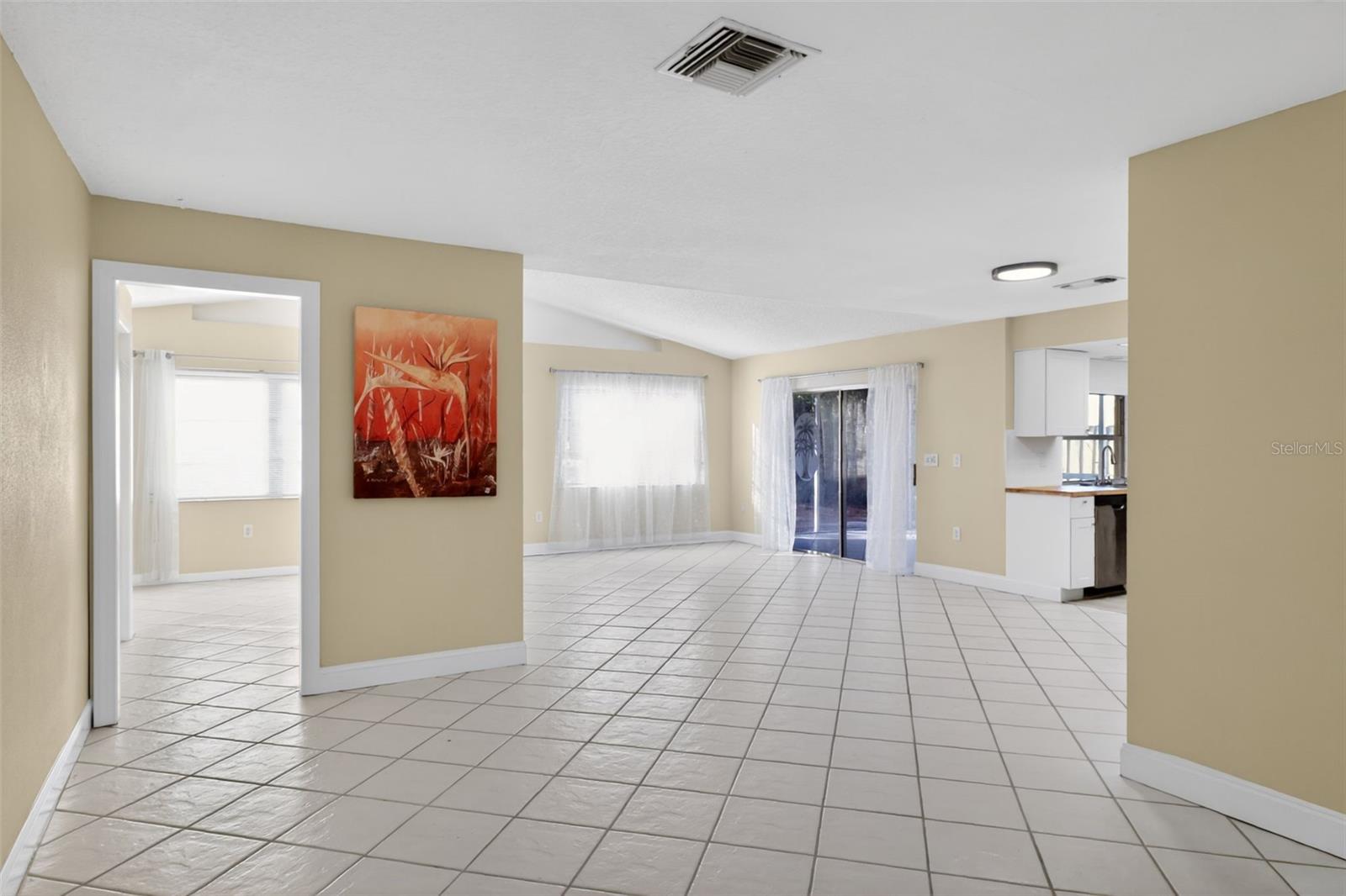 BEACON SQUARE - Residential