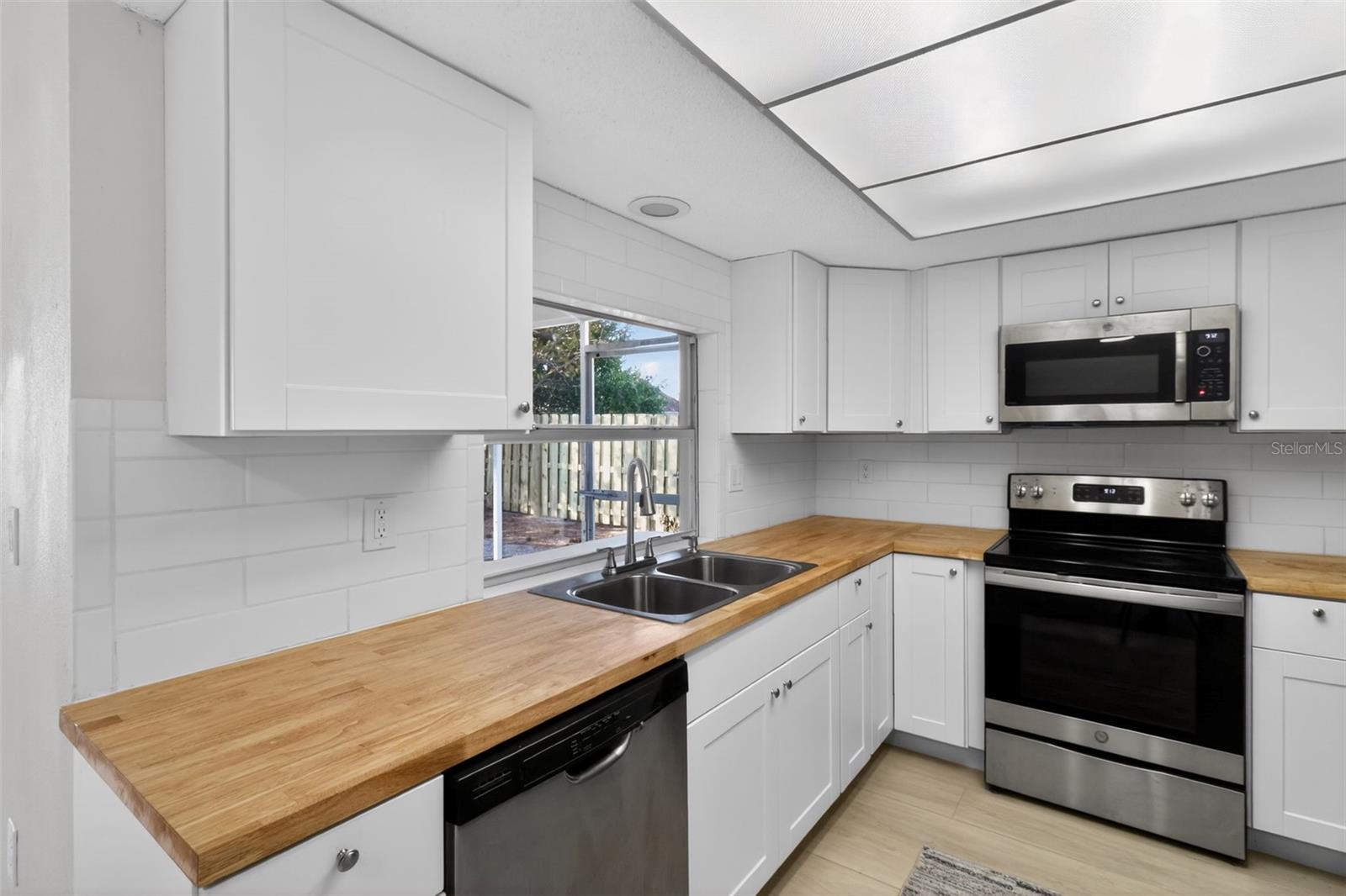 BEACON SQUARE - Residential