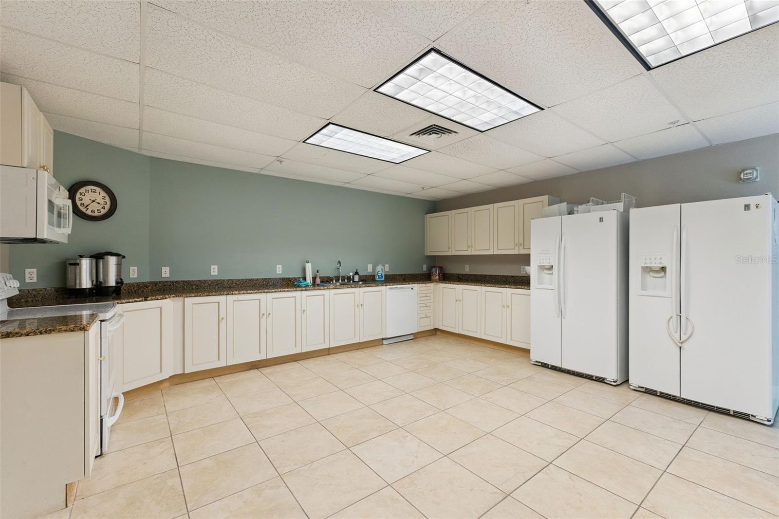 OCEANS GRAND CONDO - Residential