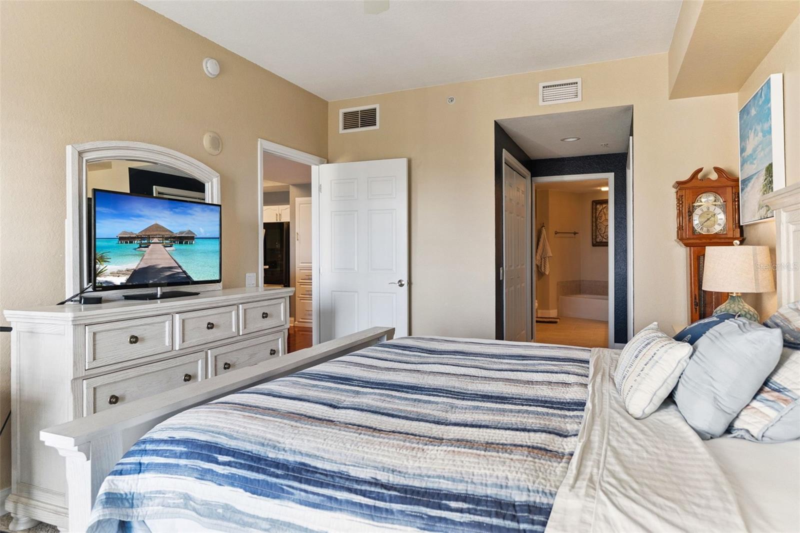 OCEANS GRAND CONDO - Residential