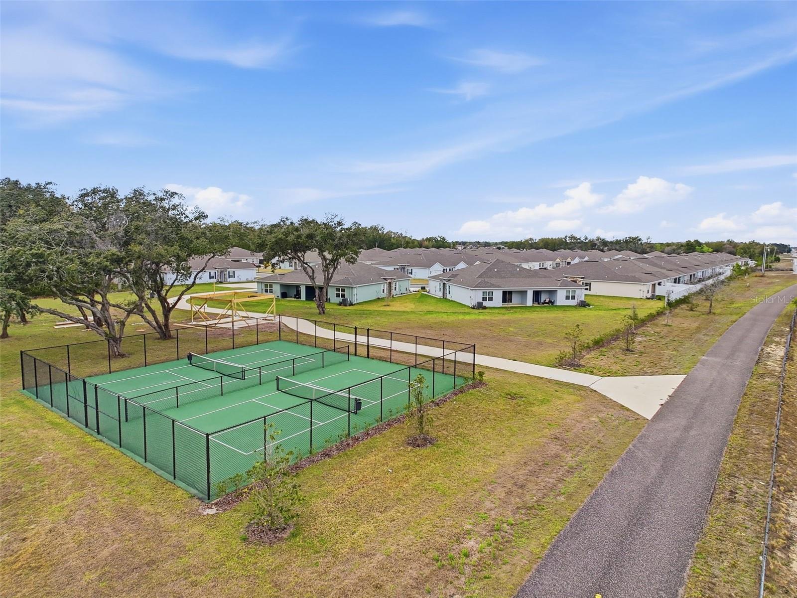 PARK RDG VILLAS - Residential