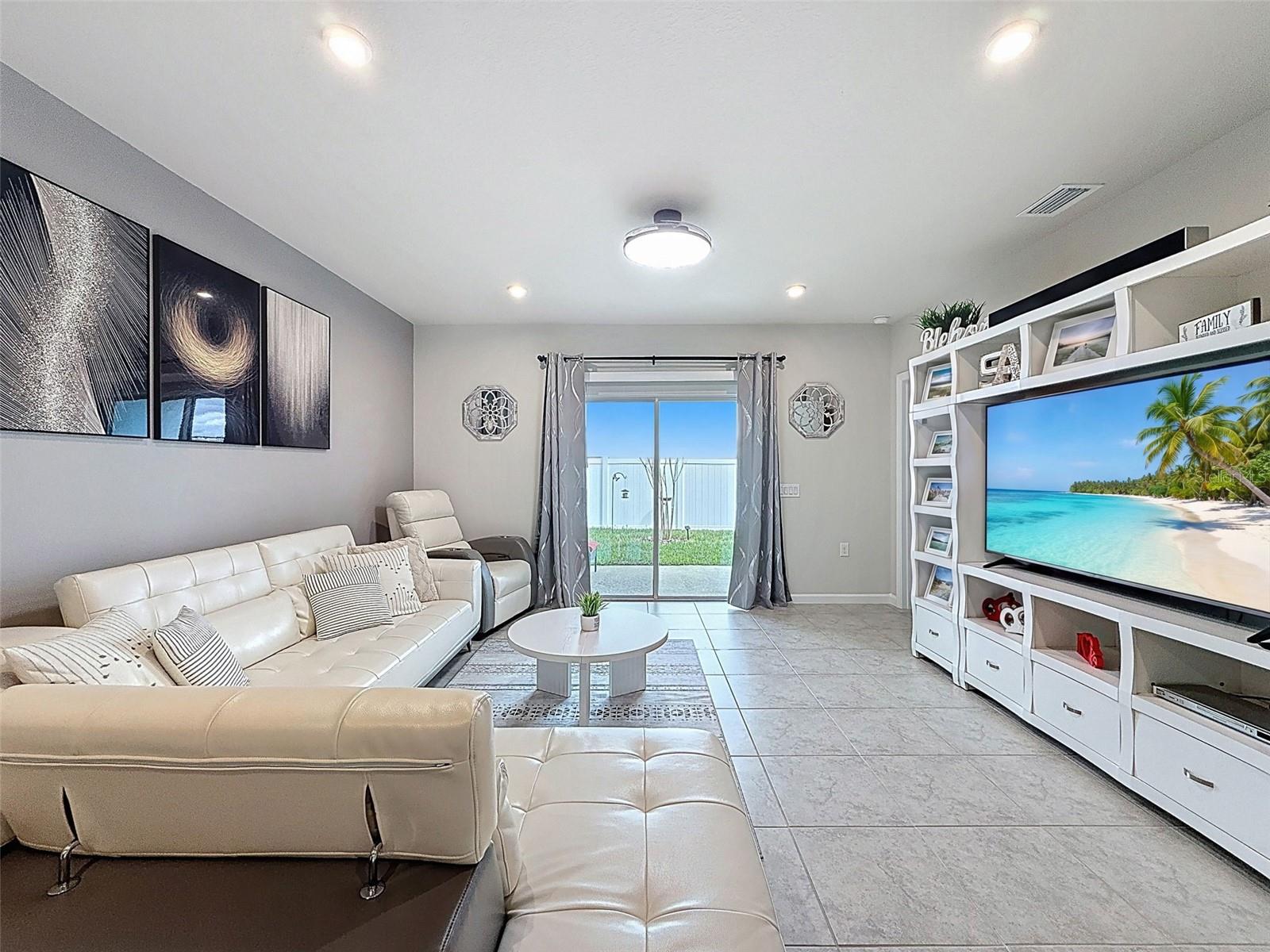 PARK RDG VILLAS - Residential