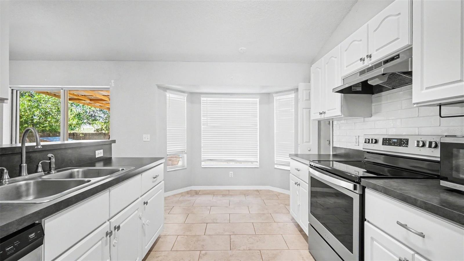 SILVER SPGS SHORES - Residential