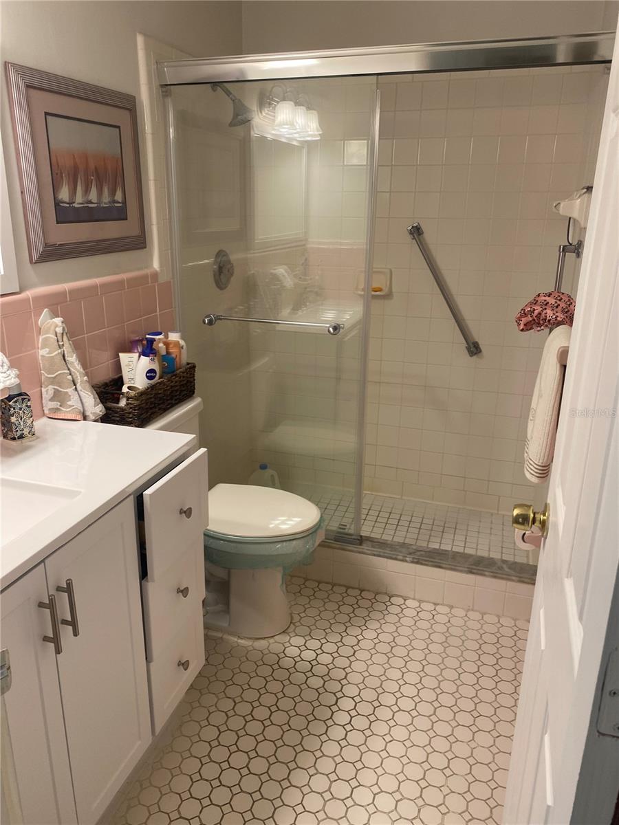 SEMINOLE GARDEN APTS CO-OP - Residential