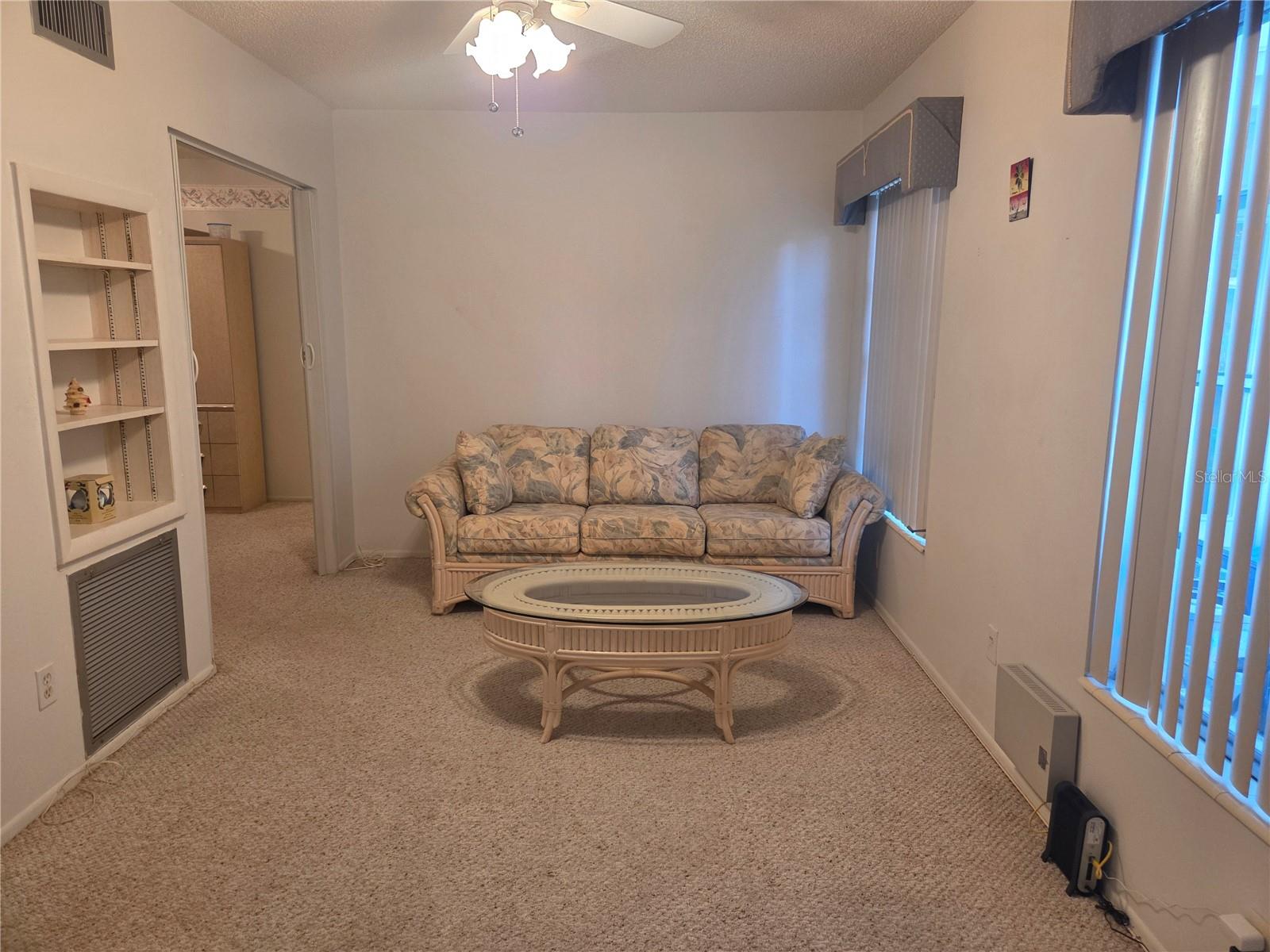 ON TOP OF THE WORLD - Residential Lease