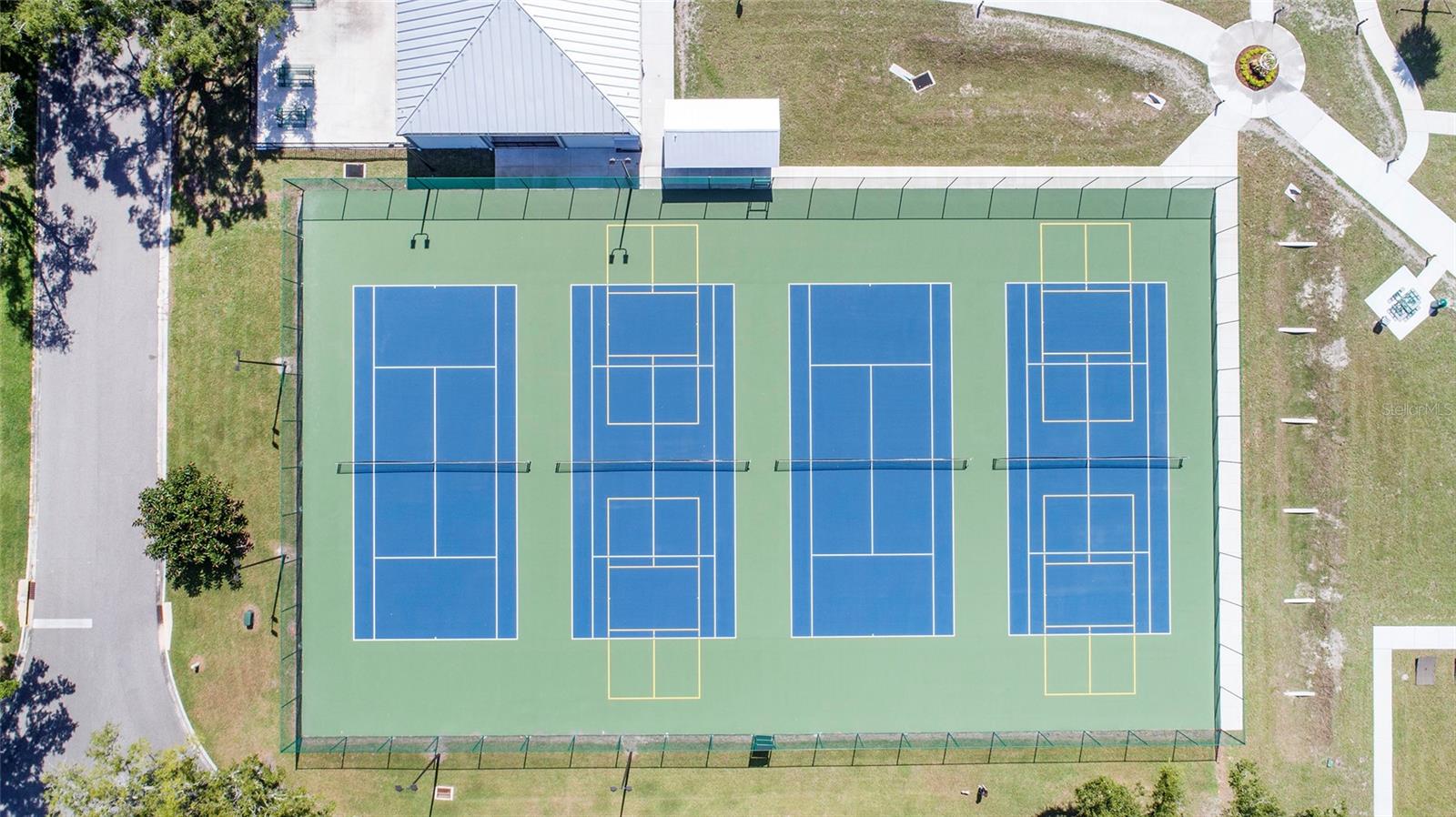 ON TOP OF THE WORLD - Residential Lease