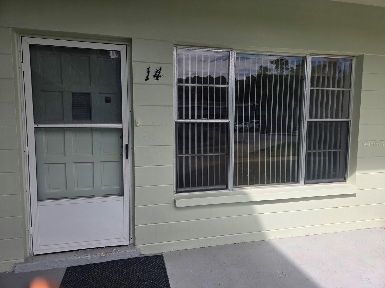 ON TOP OF THE WORLD - Residential Lease