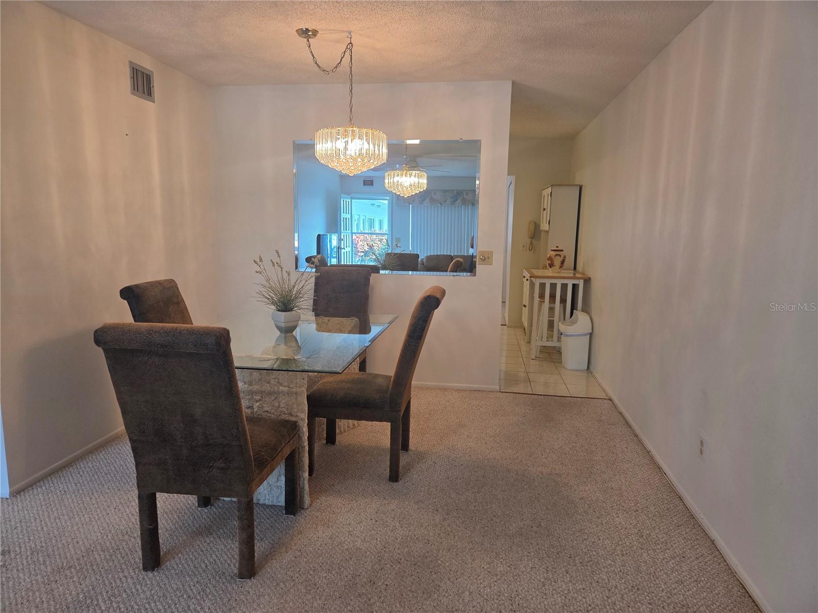 ON TOP OF THE WORLD - Residential Lease