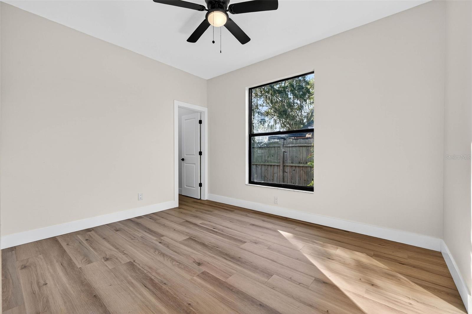 LAKE PADGETT ESTATES EAST - Residential