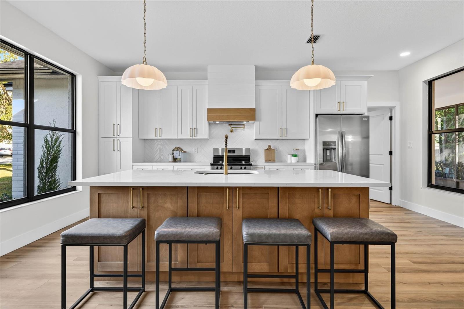 LAKE PADGETT ESTATES EAST - Residential
