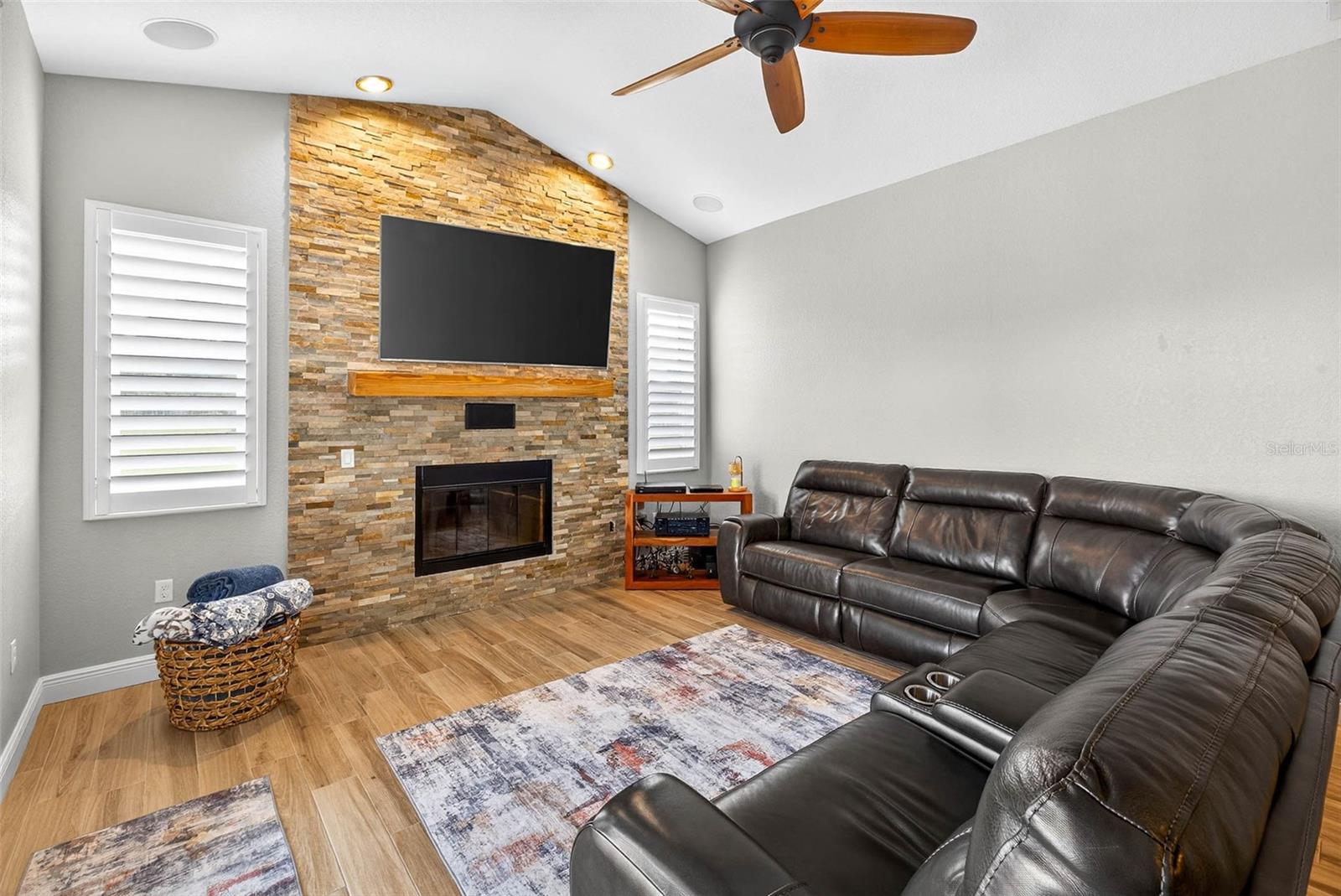 ZEPHYRHILLS COLONY CO - Residential