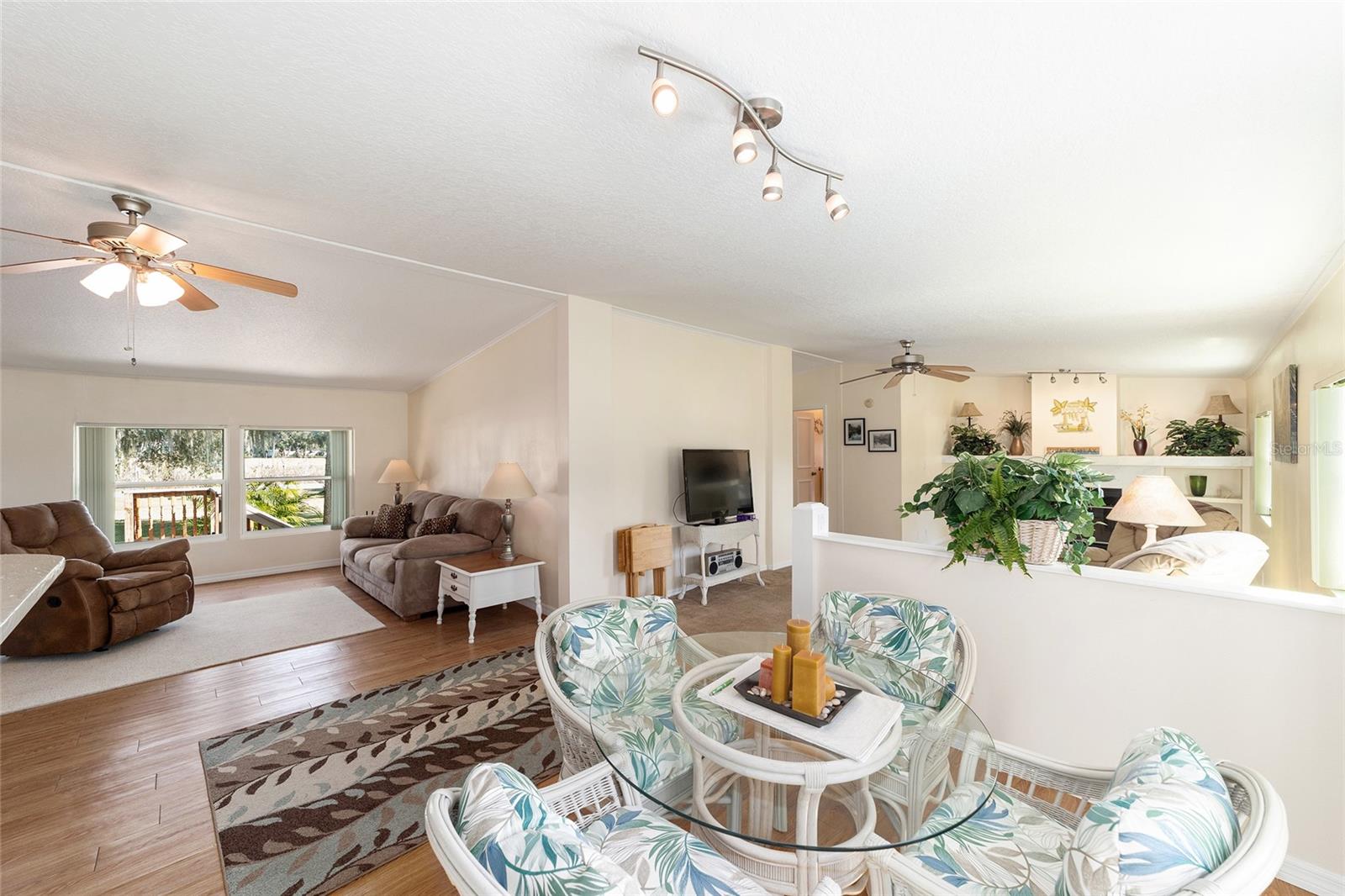 POINT LONESOME, UNRECORDED - Residential