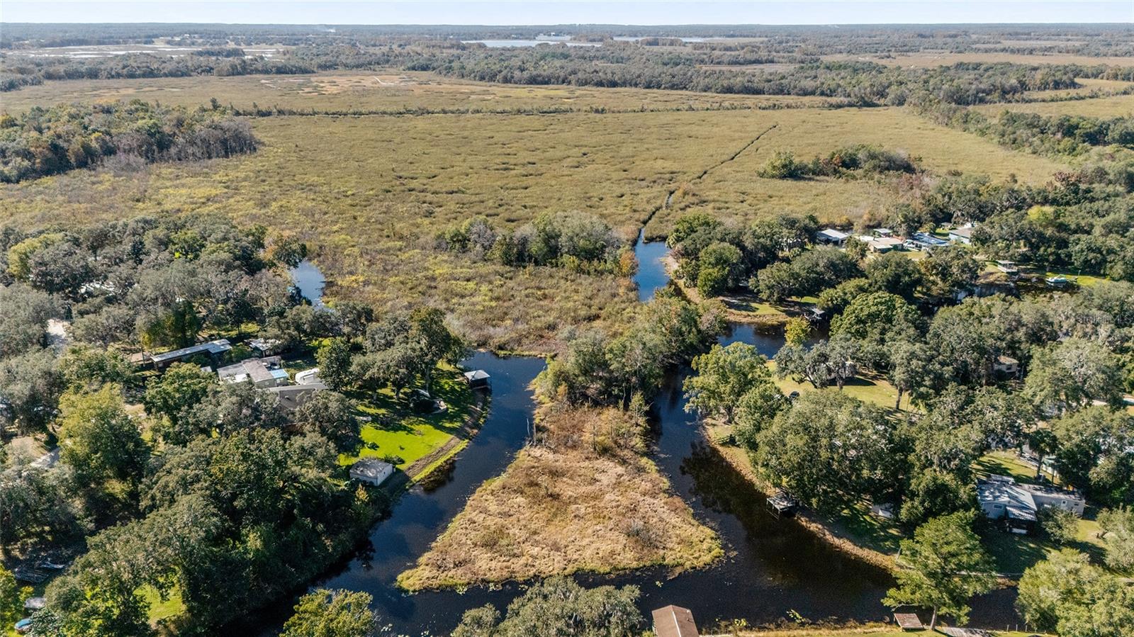 POINT LONESOME, UNRECORDED - Residential