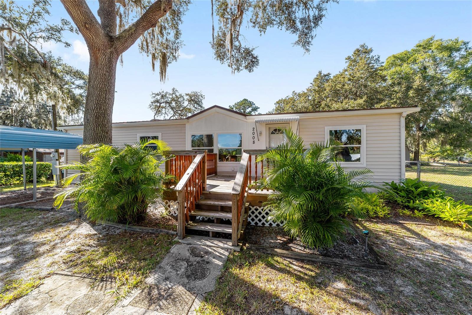 POINT LONESOME, UNRECORDED - Residential