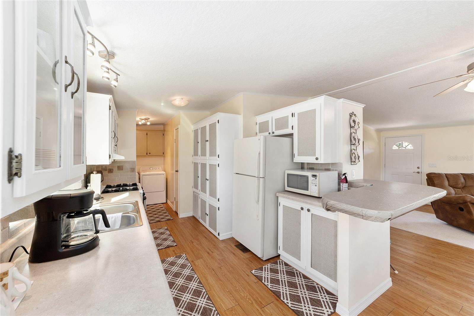 POINT LONESOME, UNRECORDED - Residential