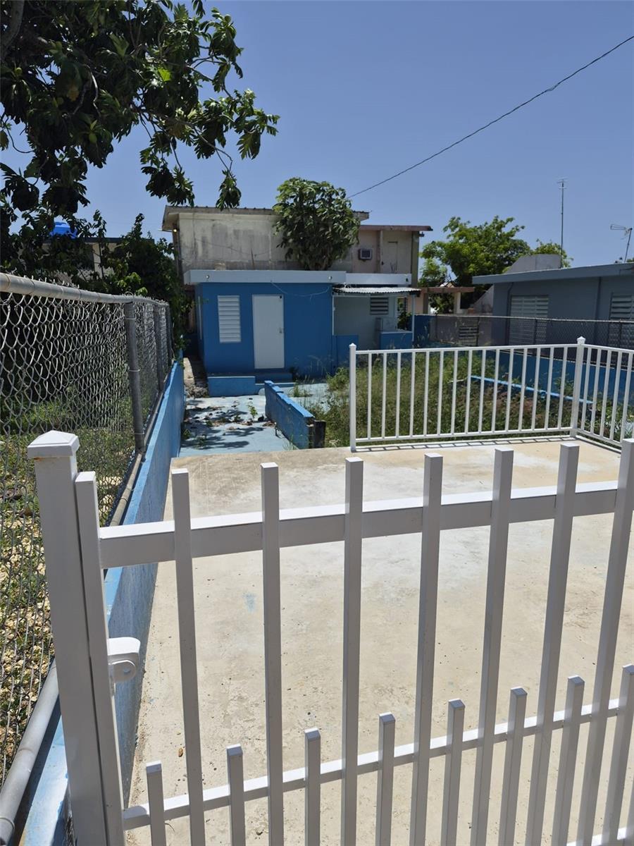 1 BARRIO MORA