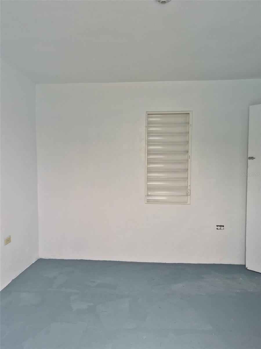 1 BARRIO MORA