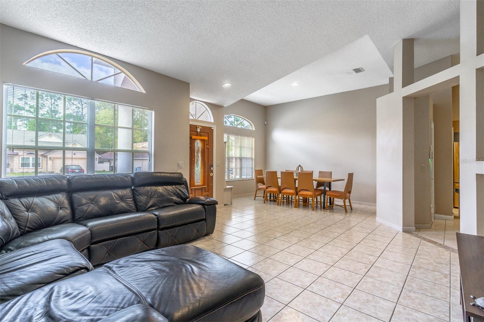 STURBRIDGE - Residential