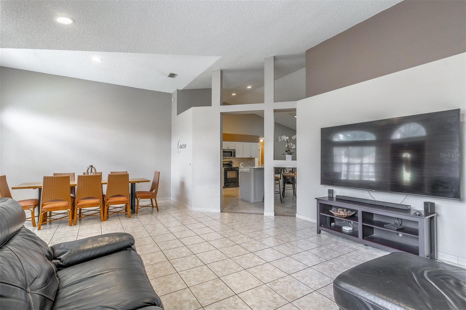 STURBRIDGE - Residential