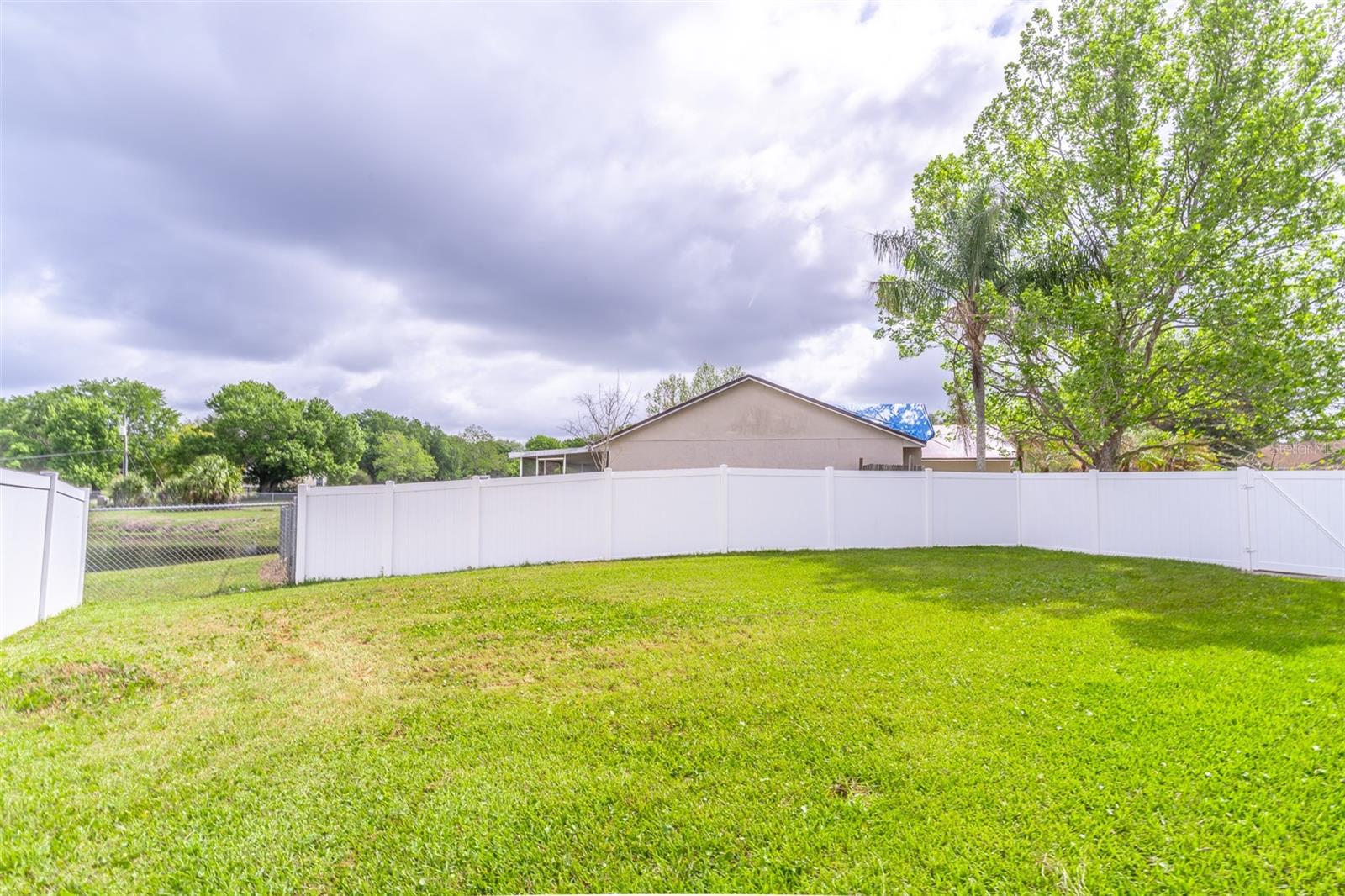 STURBRIDGE - Residential