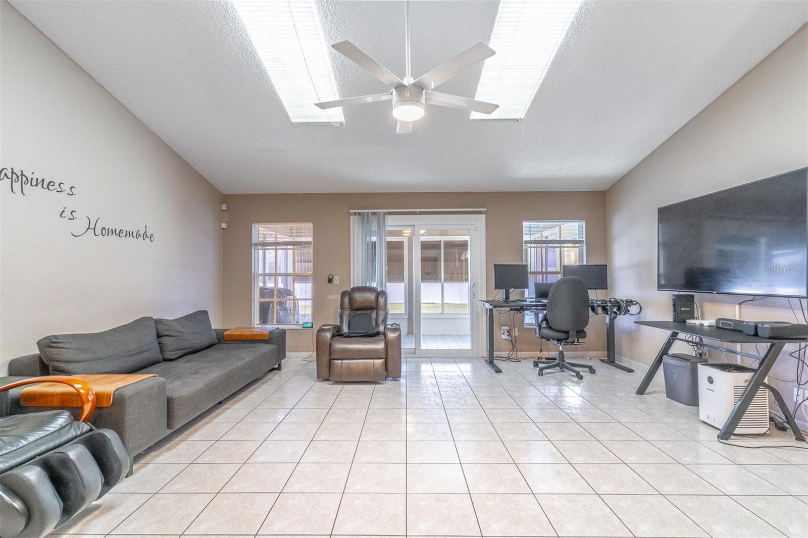 STURBRIDGE - Residential