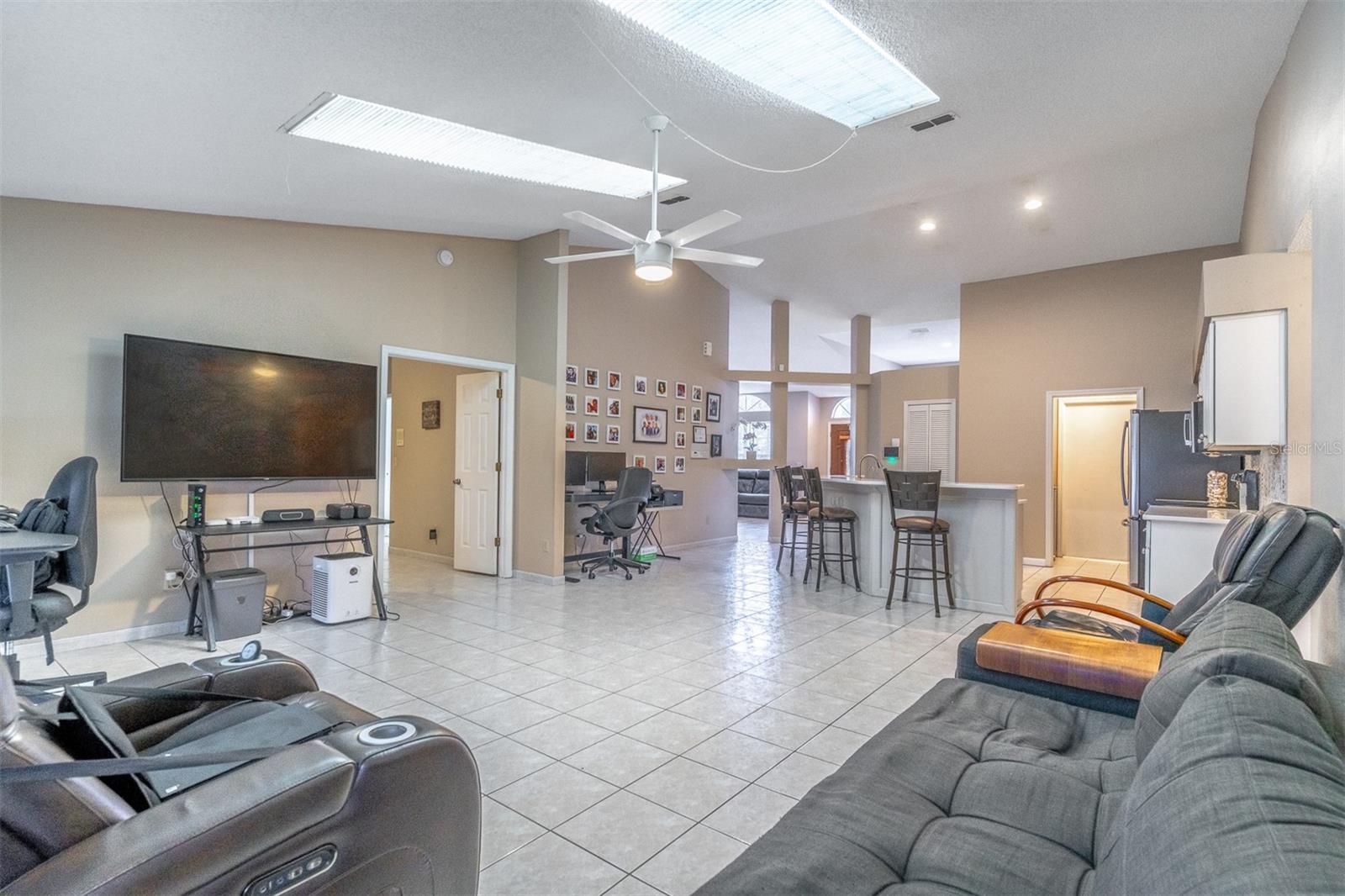 STURBRIDGE - Residential