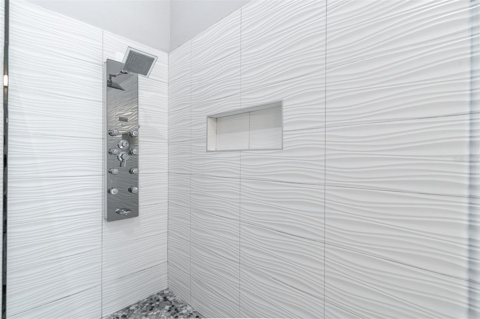 STURBRIDGE - Residential