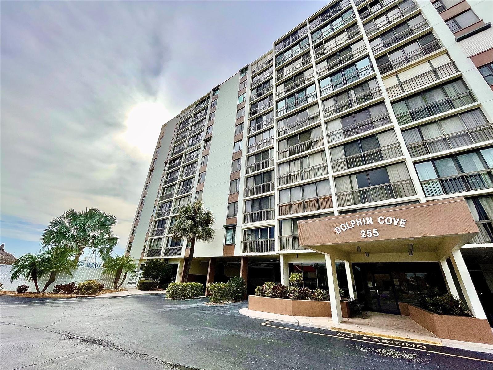 Location! Location! Location! Beautiful unit that faces the Inter-coastal waterway, Clearwater beach and on a clear day as far as Caladesi Island and Dunedin. The 9th floor has clear views without obstruction of other homes or buildings or the parking lot that is not the case with units on lower floors. This is a convenient location to both Tampa International and Clearwater/St. Pete Airports. Walking distance to restaurants, grocery shopping and retail shops. Public transportation available to the beaches so you don't even have to worry about parking.
