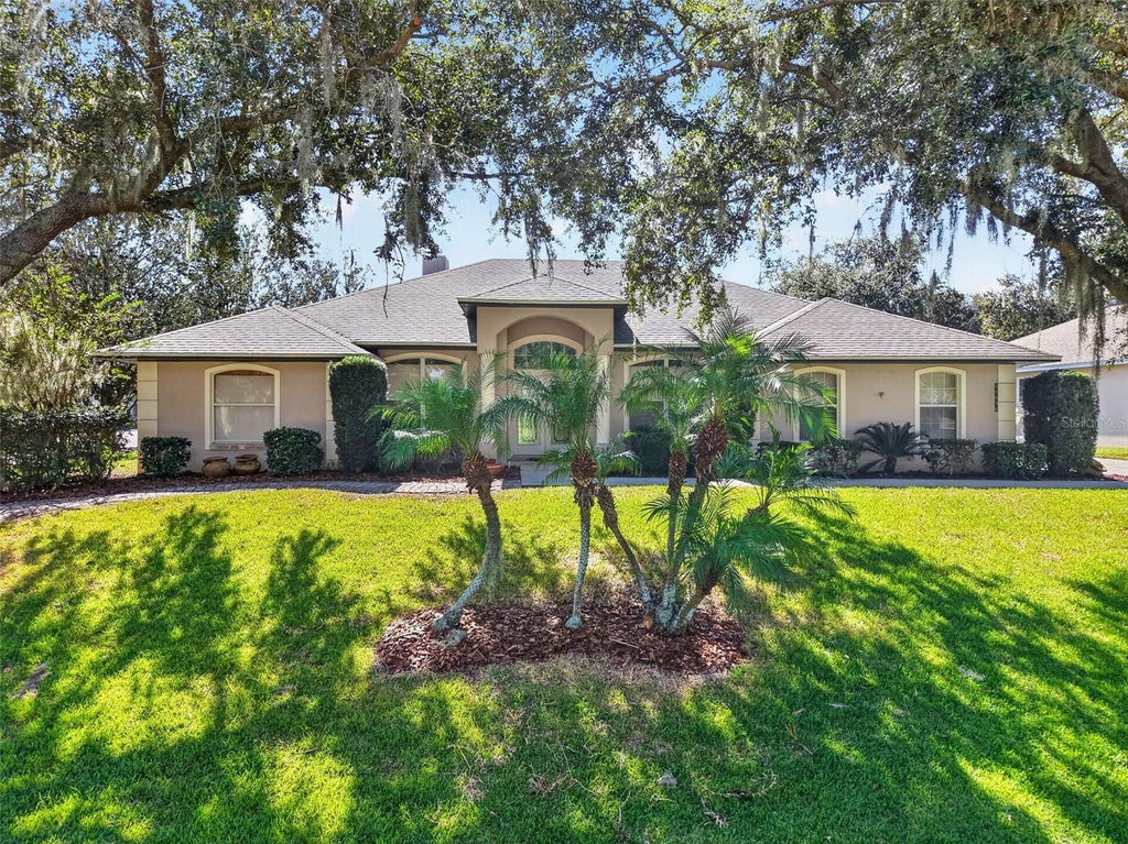 Photo of 11036 Bronson Road, Clermont, FL 34711 (MLS # G5119140)