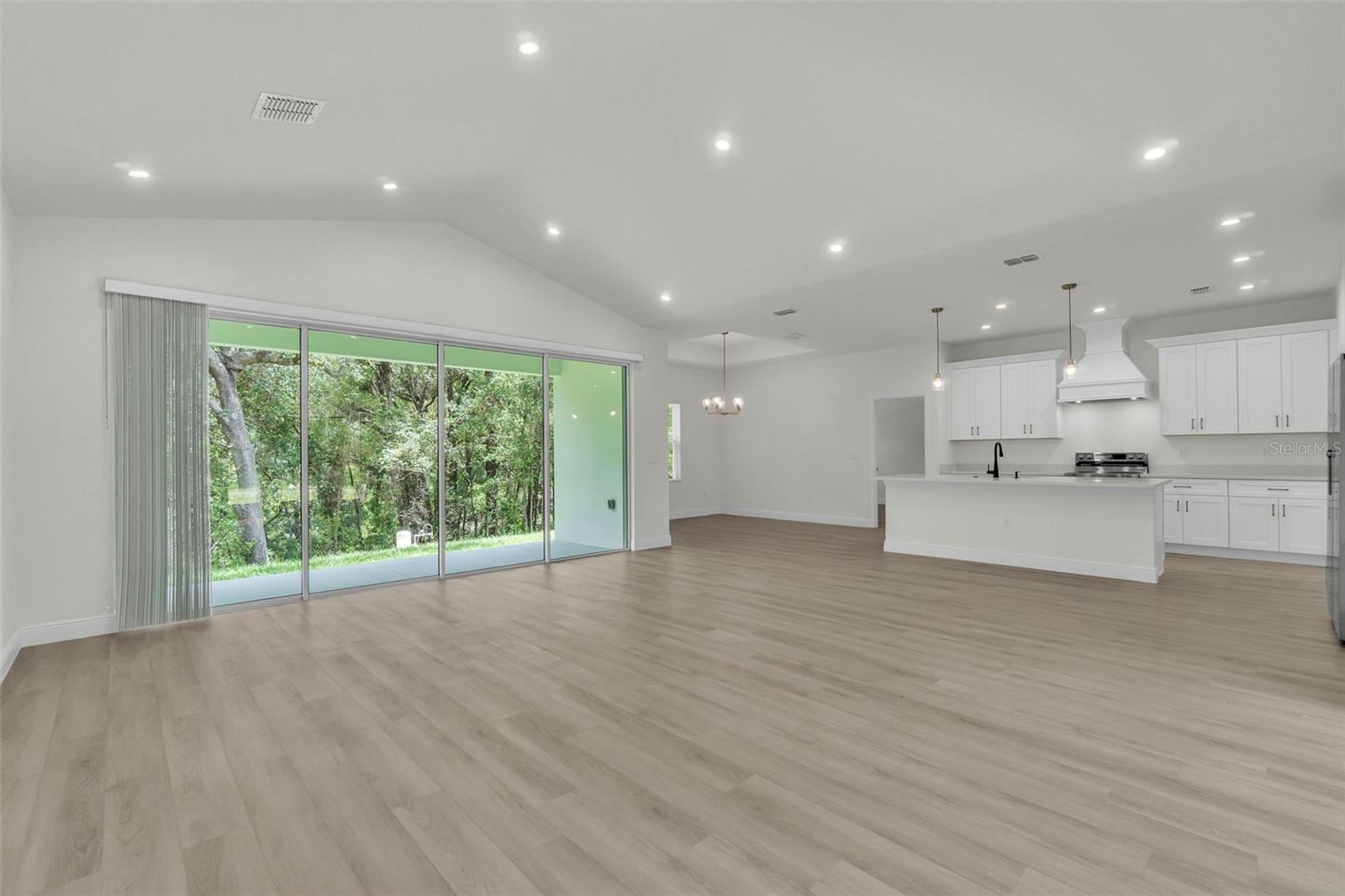 SPRING LAKE PINES SUB - Residential