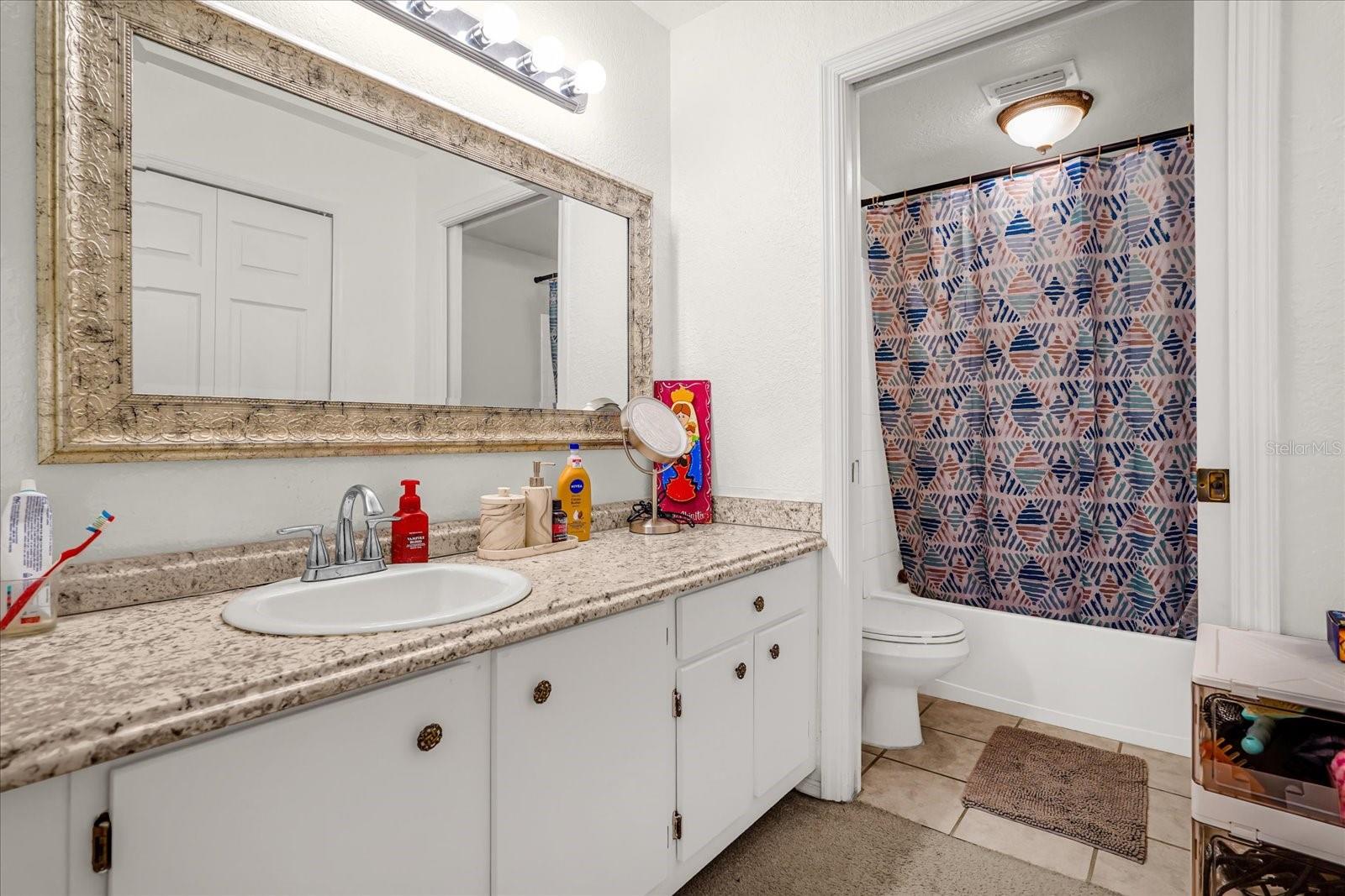 AUDUBON VLS/HUNTERS CRK CONDO - Residential