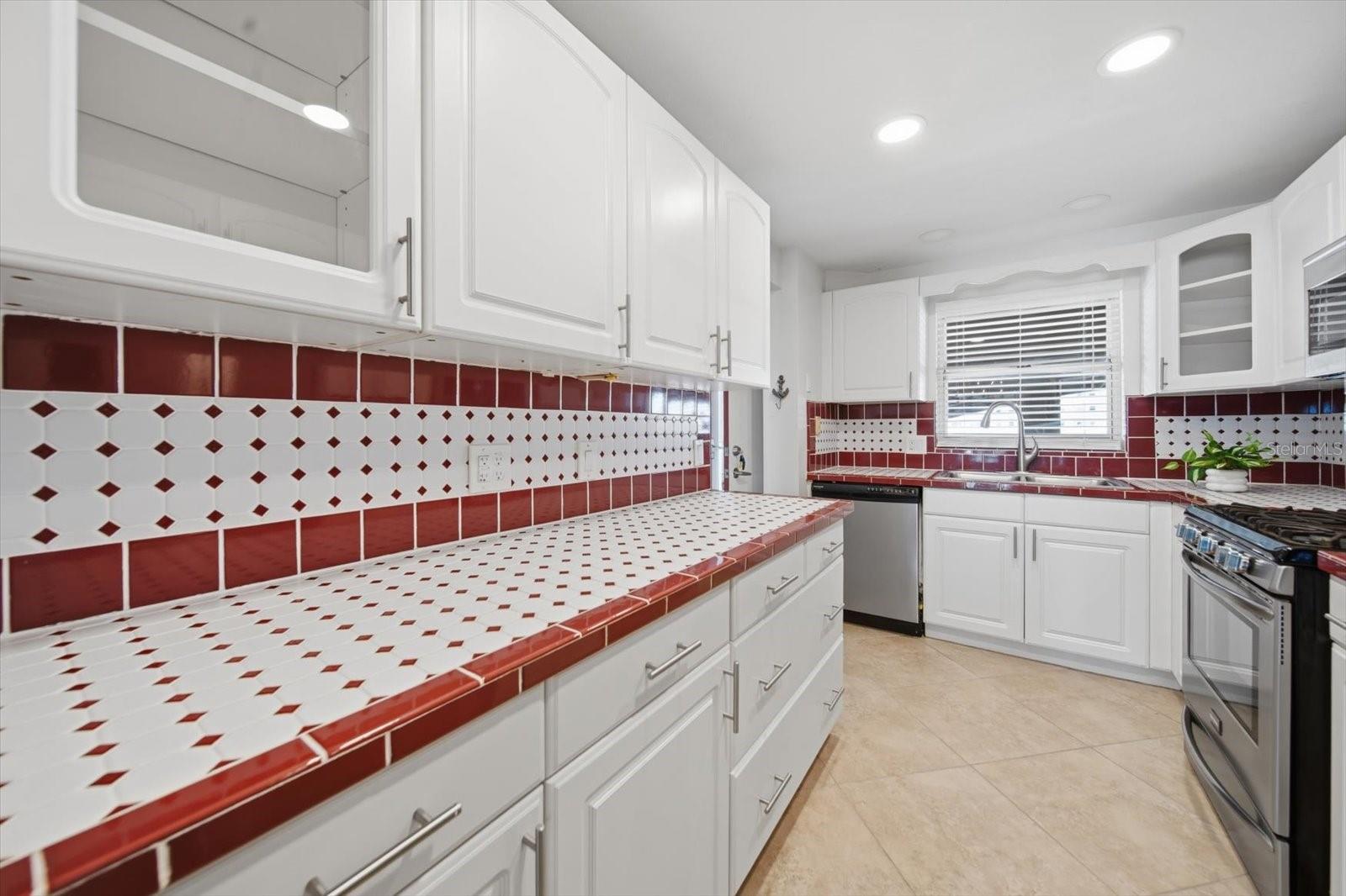 TOWN SHORES OF GULFPORT - Residential