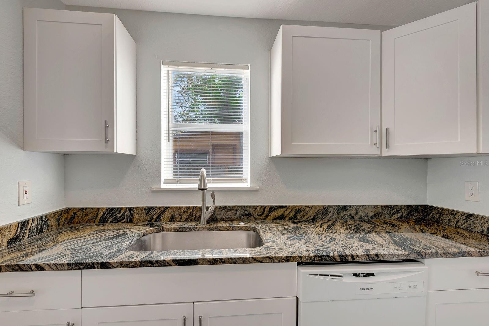 PINECREST - Residential