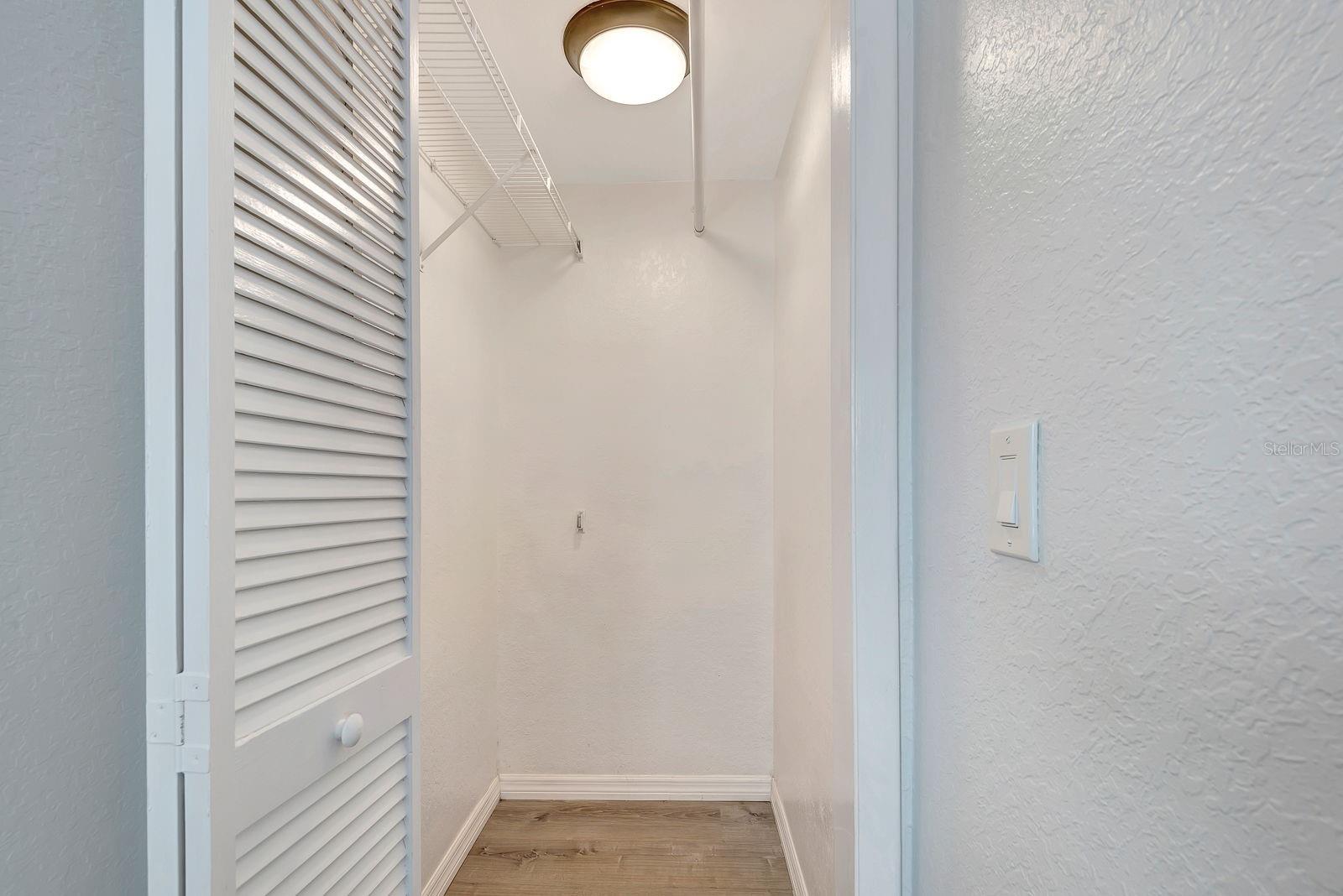 PINECREST - Residential