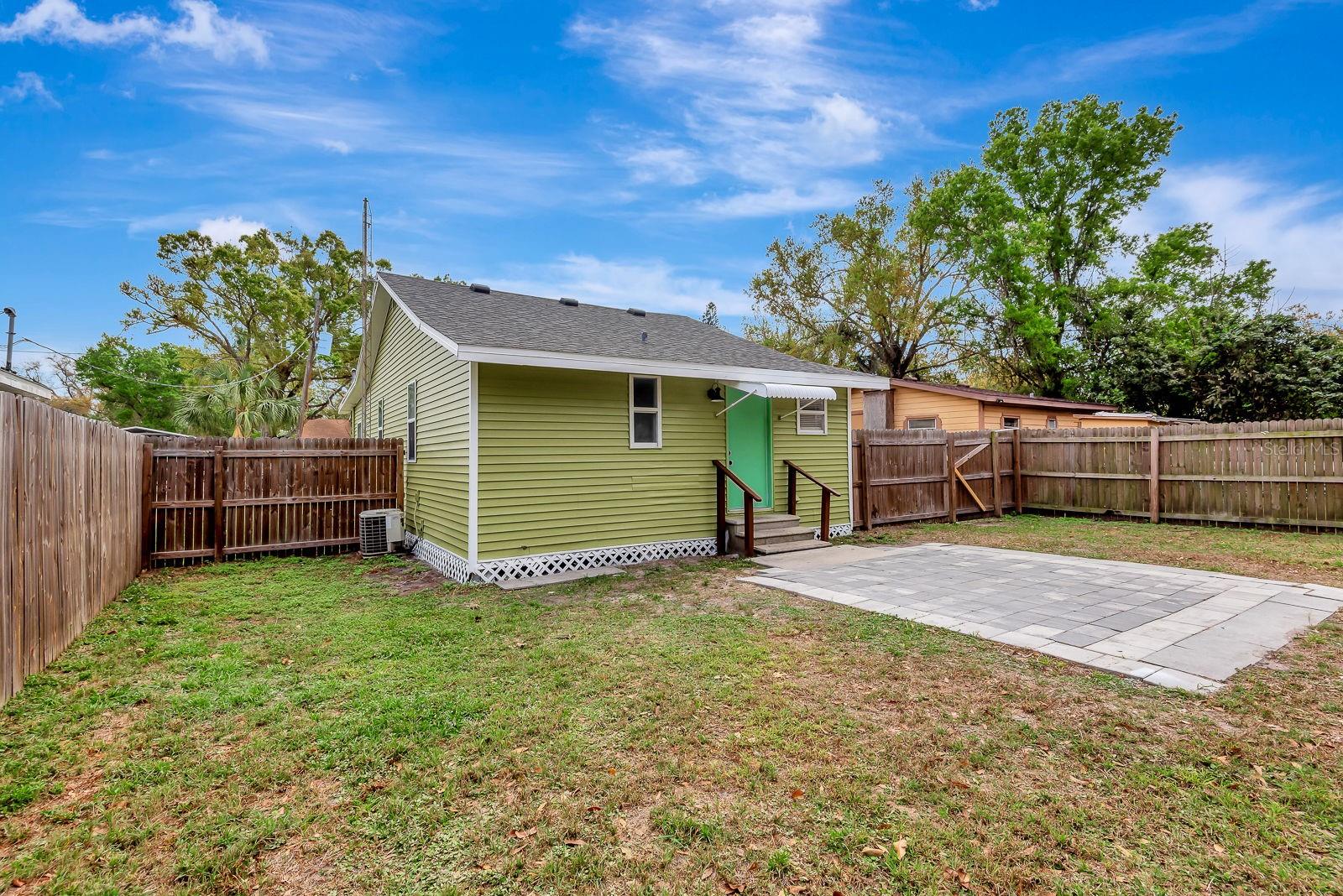 PINECREST - Residential