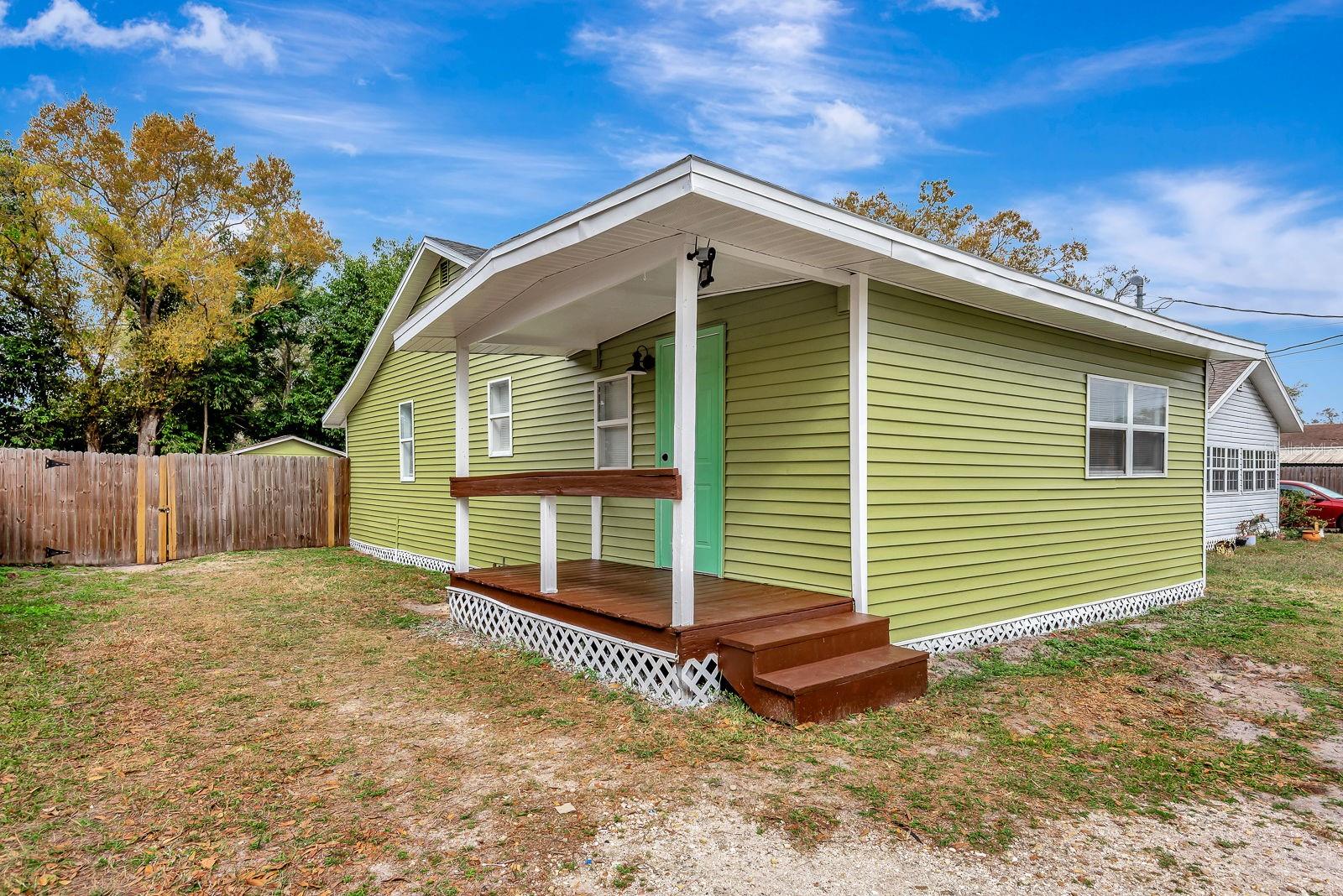 PINECREST - Residential