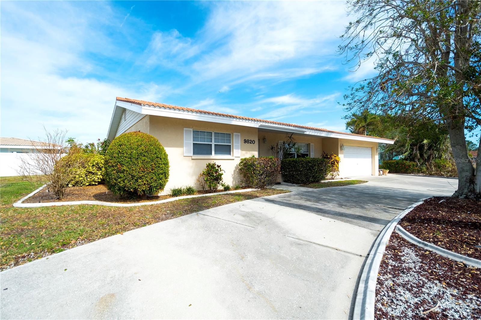 9820 ROYAL PALM DRIVE