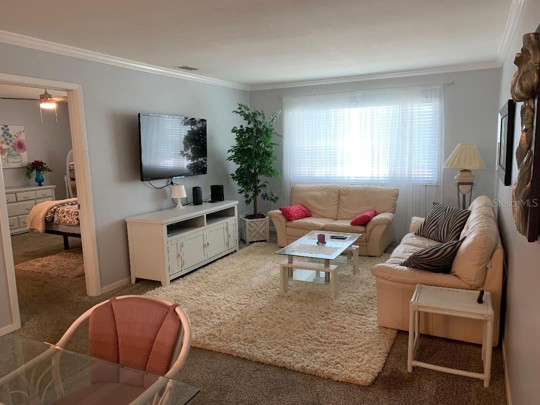 PARADISE SHORES - Residential Lease