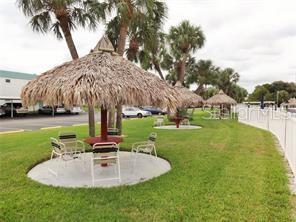 PARADISE SHORES - Residential Lease
