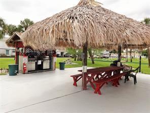 PARADISE SHORES - Residential Lease