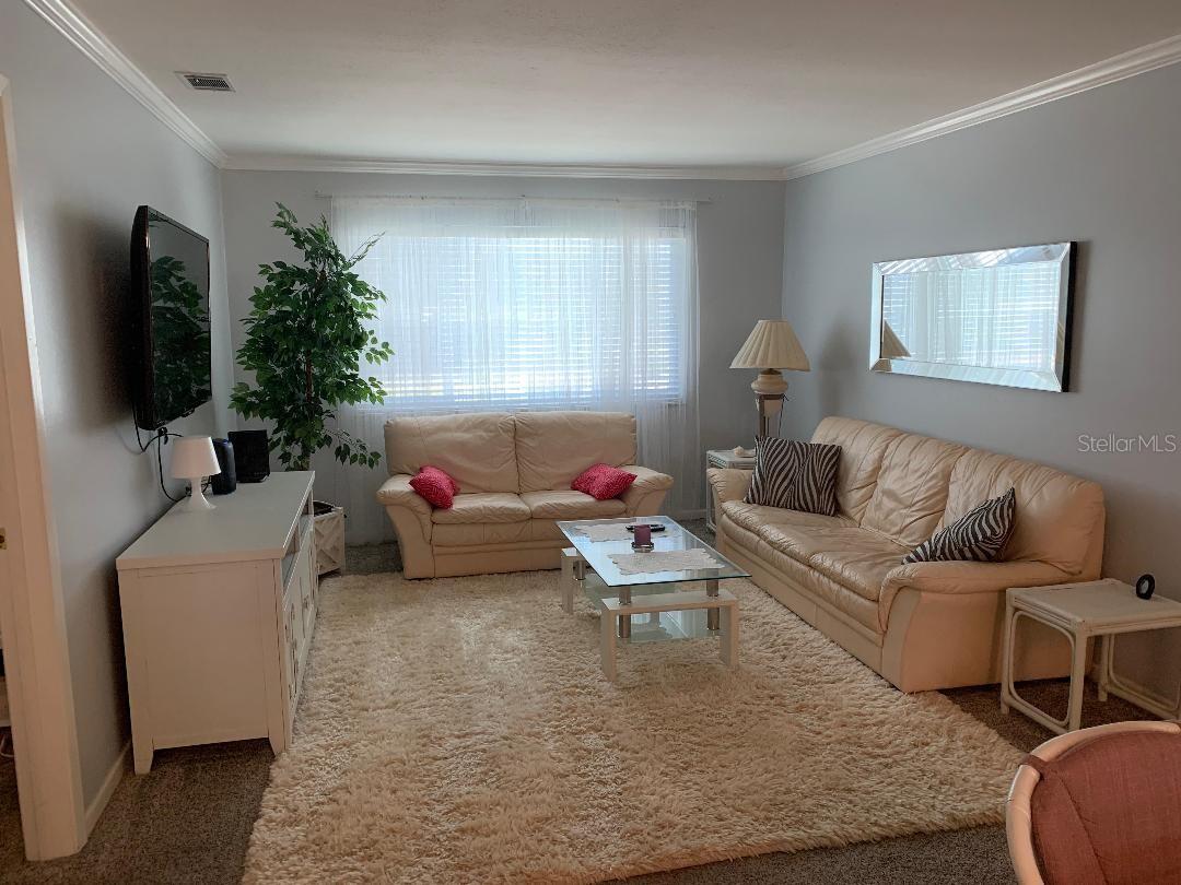 PARADISE SHORES - Residential Lease