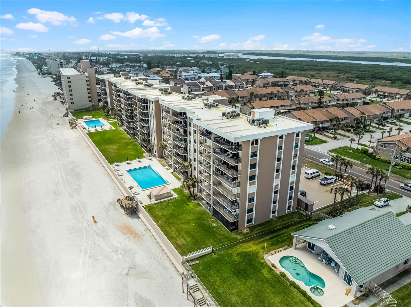 SANDCASTLE NORTH - Residential