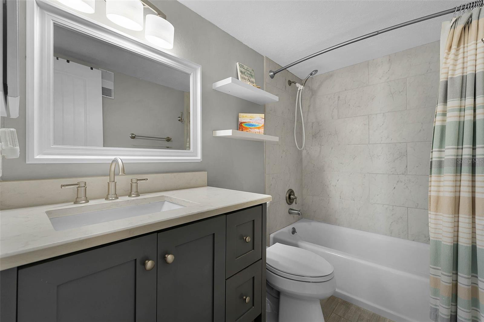 SANDCASTLE NORTH - Residential