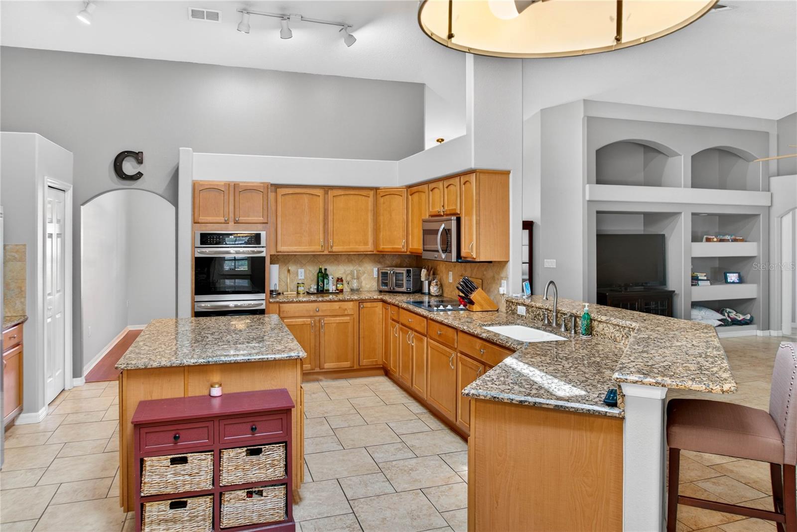 EAST LAKE RESERVE AT NARCOOSSEE UNIT 3 - Residential